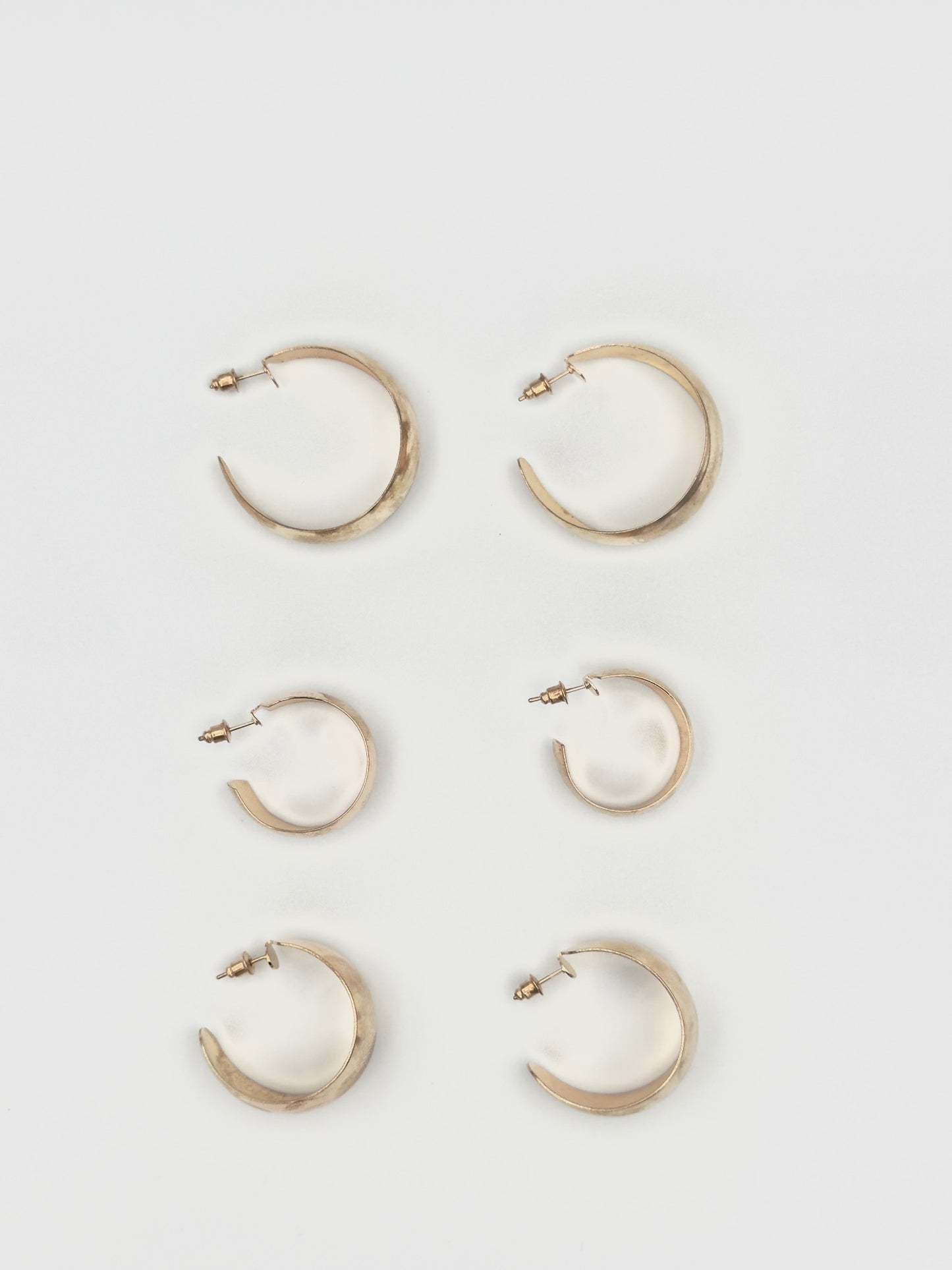Gold Hoop Earring Set – Sleek Open-Circle Trio Collection