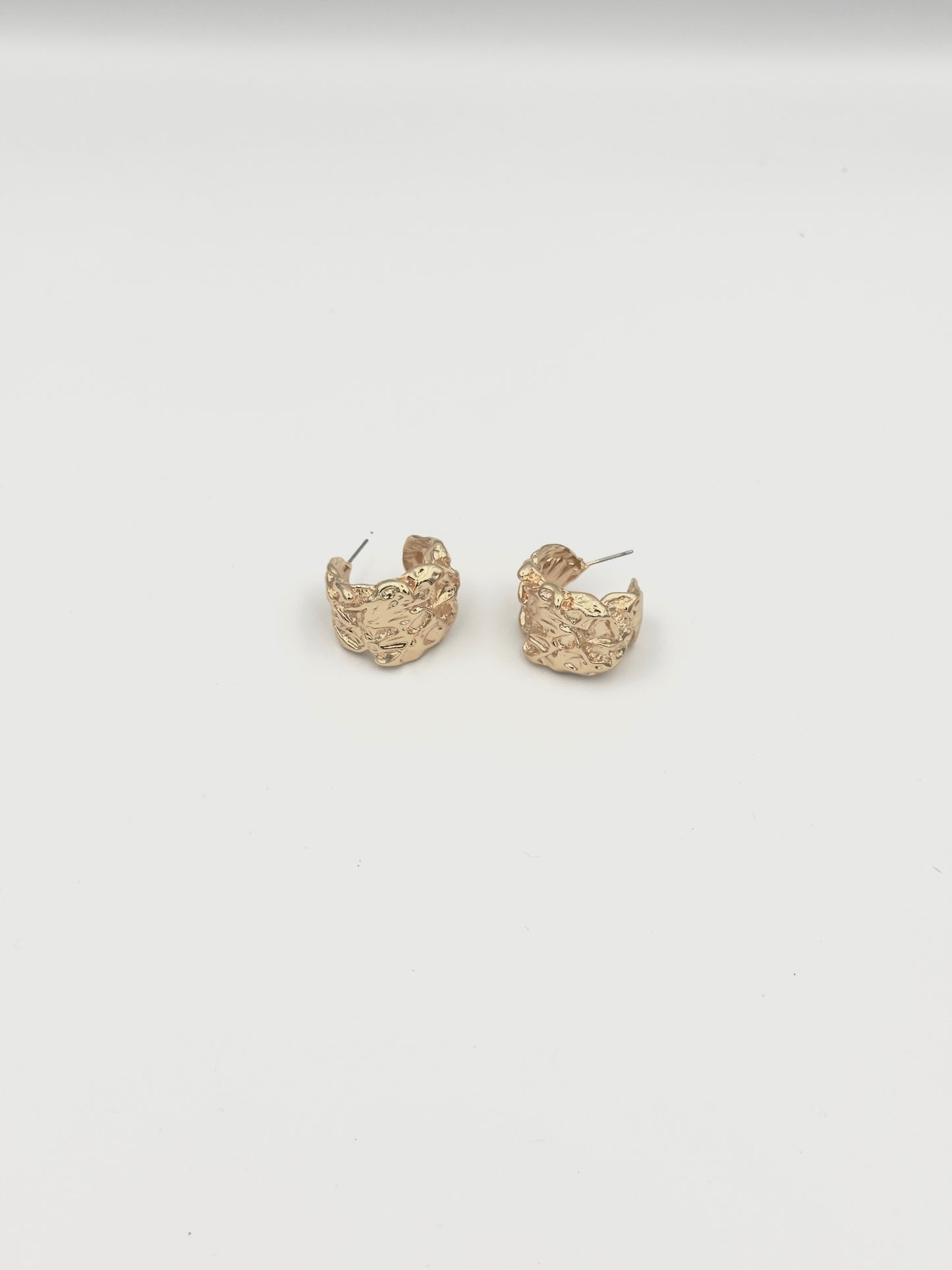 Gold Textured Hoop Earrings – Artistic Hammered Design
