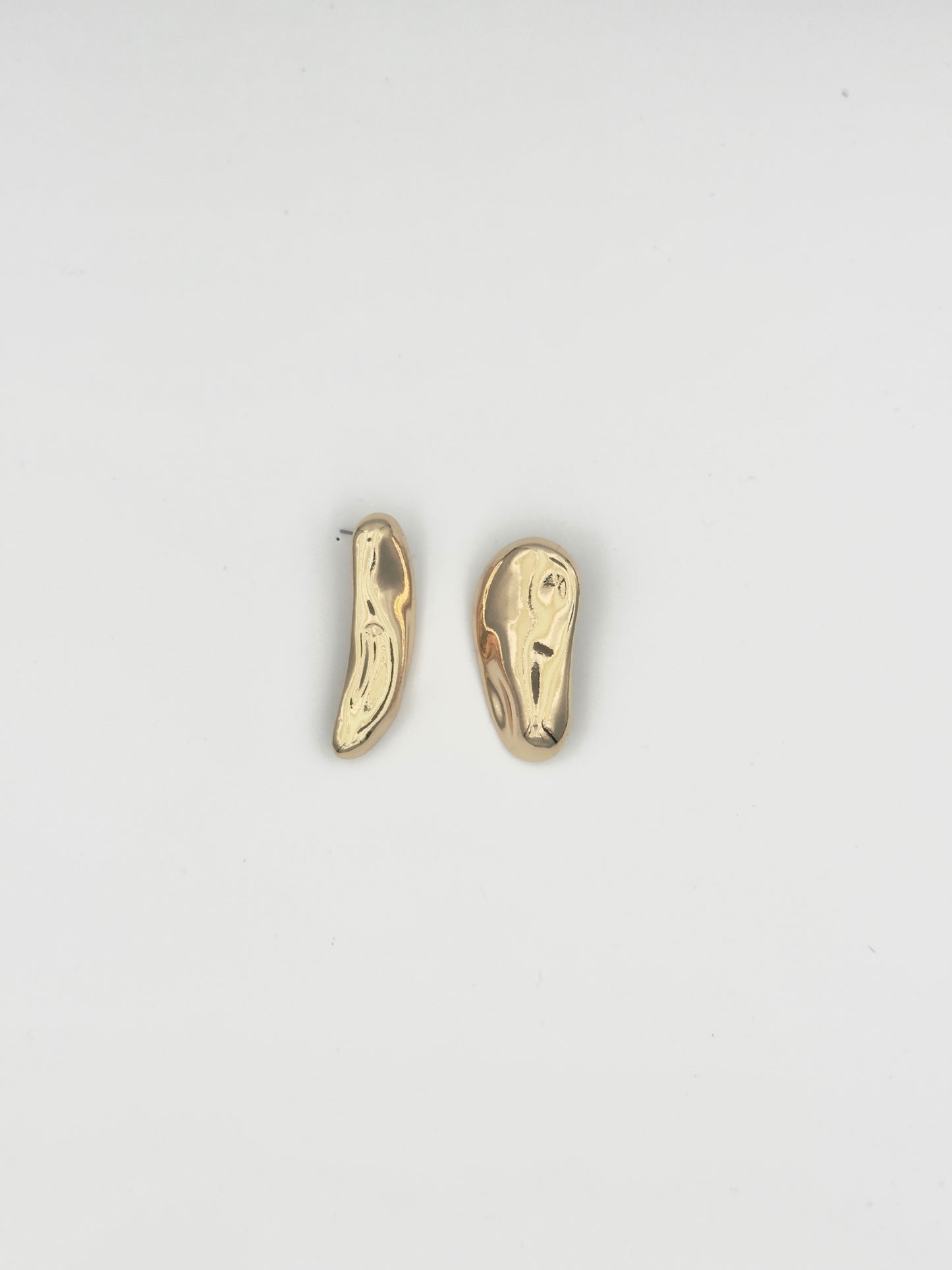Gold Abstract Drop Earrings – Modern Organic Flow Design