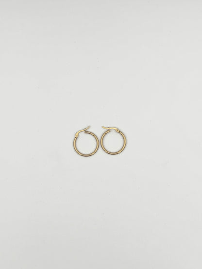 Simple Gold Hoop Earrings – Classic Minimalist Style