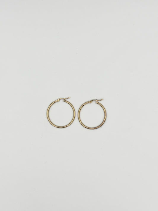 Simple Gold Hoop Earrings – Classic Minimalist Style