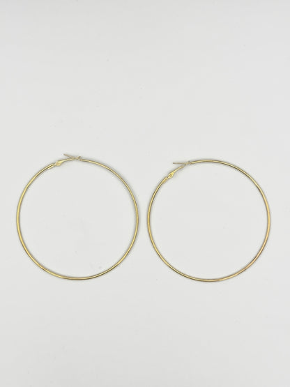 Simple Gold Hoop Earrings – Classic Minimalist Style