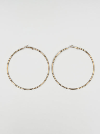 Simple Gold Hoop Earrings – Classic Minimalist Style