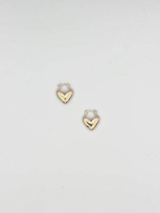 Gold Heart-Shaped Earrings – Elegant Polished Love Design