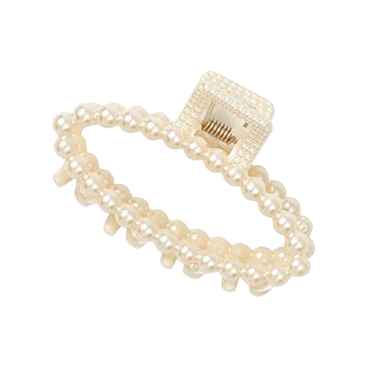 Medium Pearl Oval Hair Claw